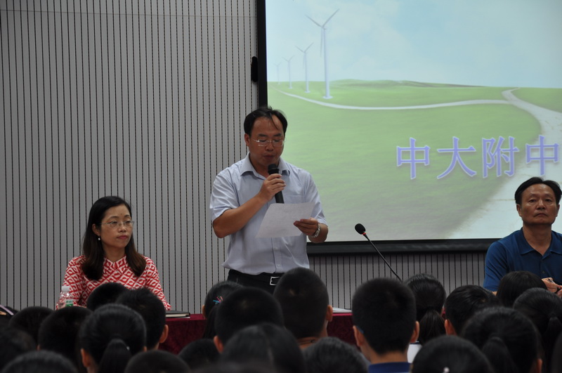 我校2017级新生注册和培训活动完成