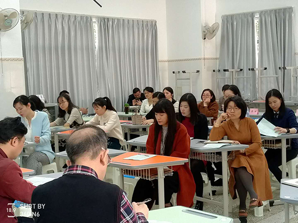 京粤互动,专家引领 ——北京专家与我校语文组深度交流