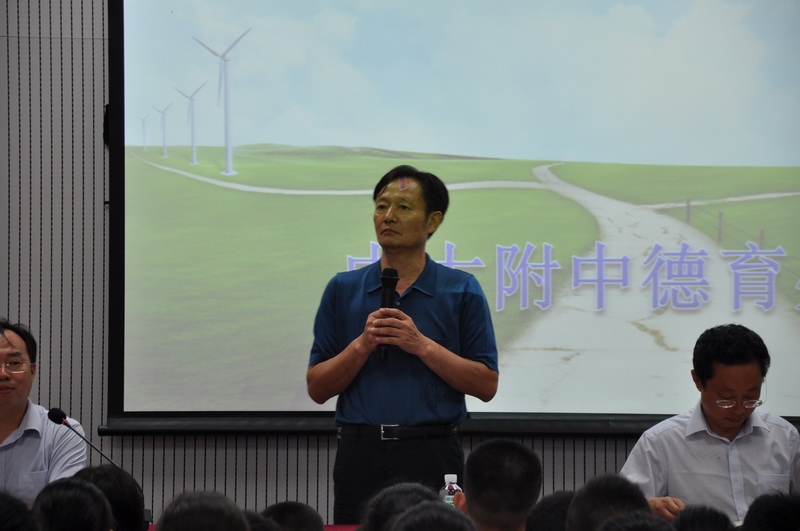 我校2017级新生注册和培训活动完成