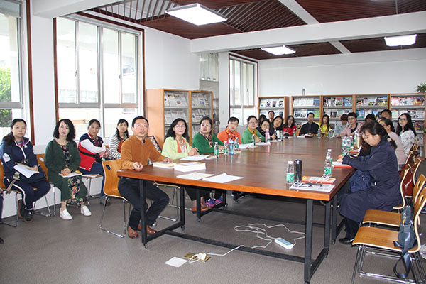 太原37中骨干班主任一行参访我校