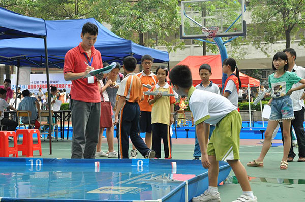 全国青少年海模竞赛(广州预选赛)在我校举行