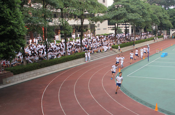 我校圆满举办第二十二届田径运动会