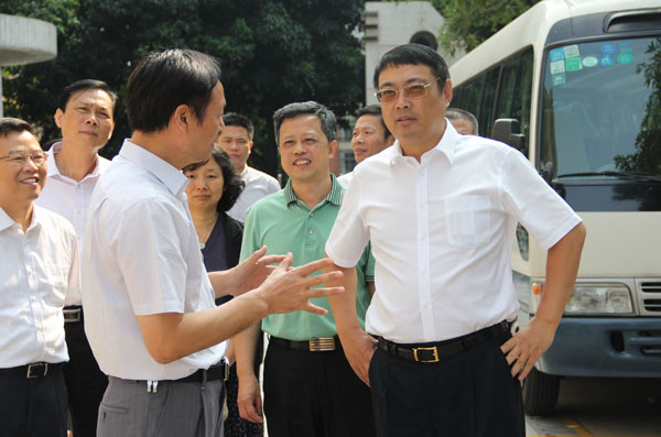 王东副市长来校调研，将进一步扶持民办学校发展