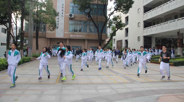 本学期学校再次进行紧急疏散演练
