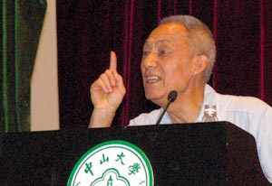 航空航天专家许光明为我校师生作创新思维讲座