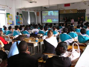 美国大学在读博士一行17人来我校访问交流