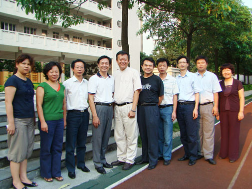 大学陈春声副校长鼓励附中创建新高度