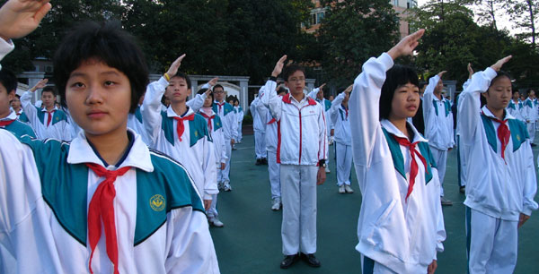 香港民生书院师生来我校交流