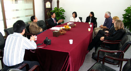 美国教育联合协会和美国三所大学官员访问我校