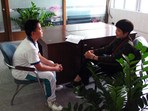 我校接受依法治校示范校评估