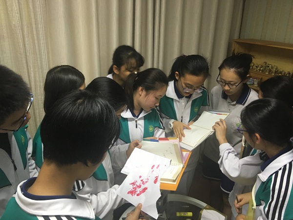谁是校园名侦探