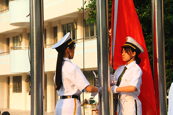 再谈饭堂占位问题