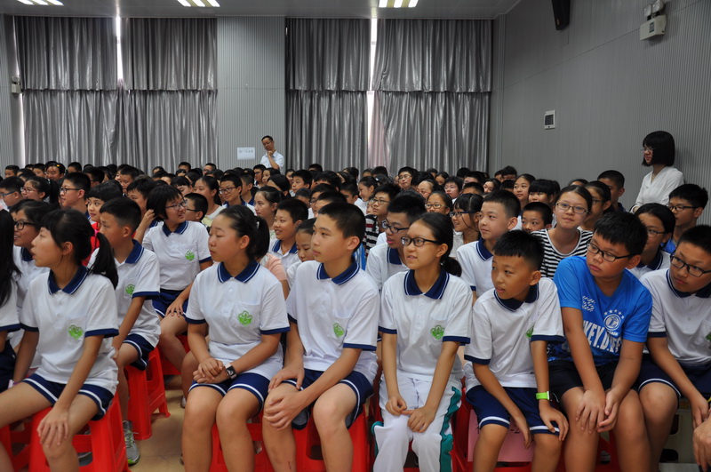 我校2017级新生注册和培训活动完成