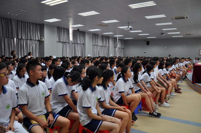 我校2017级新生注册和培训活动完成