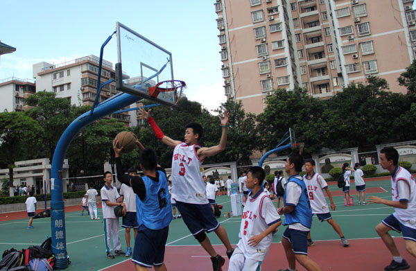 中大附中学生夏季篮球赛圆满结束 