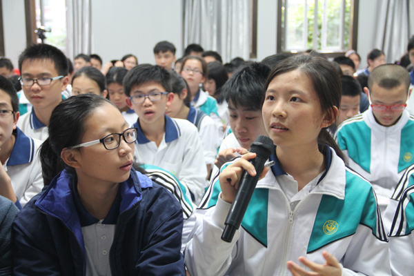 杨小彦教授与我们谈艺术理想