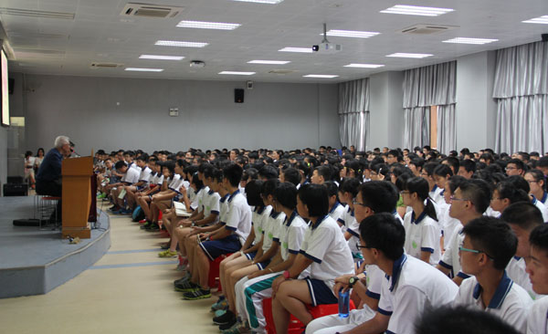 与礼同行,与美携手 ——广州大学礼仪专家刘树谦教授再次应邀来我校讲座