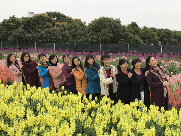 春风十里不如你——我校三八节中附女神相约世外桃源