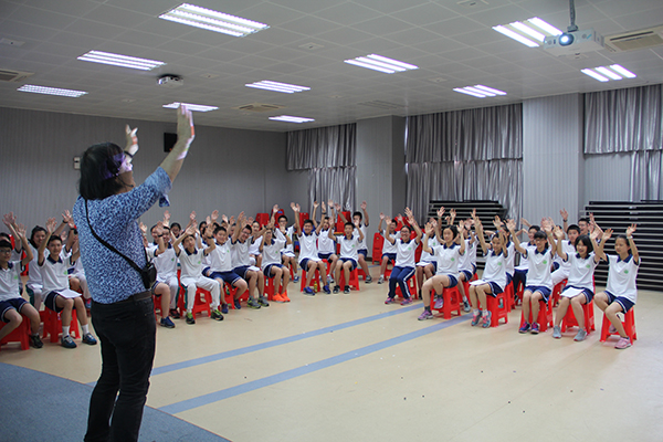 日本浦江千幸先生来校举办日本文化交流活动