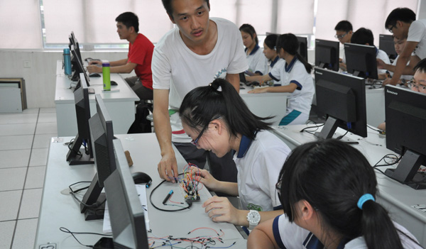 第三期“云梯计划”学生课外科技 创新实践活动训练课程圆满完成